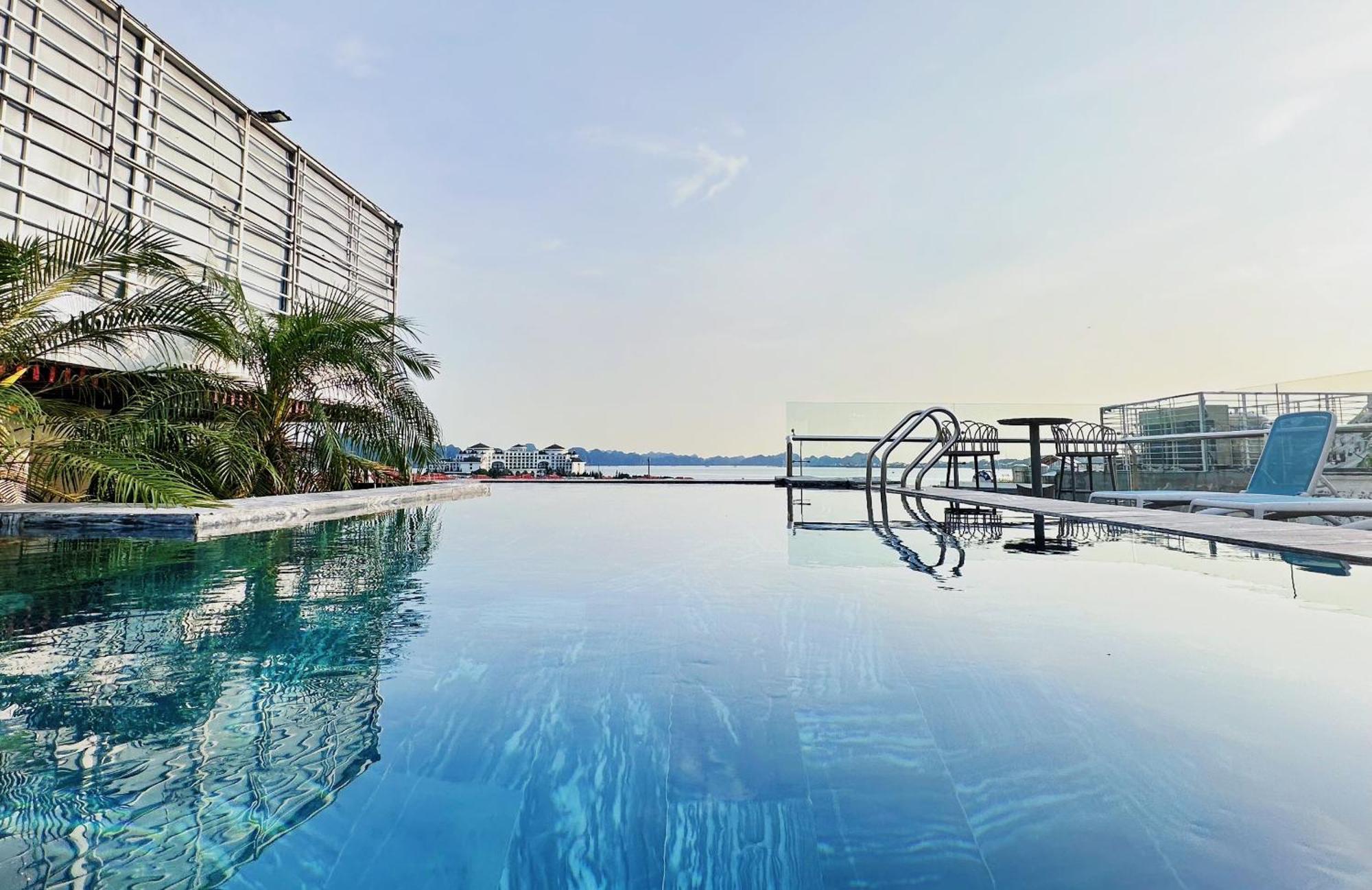 Green Suites Hotel Ha Long Zewnętrze zdjęcie